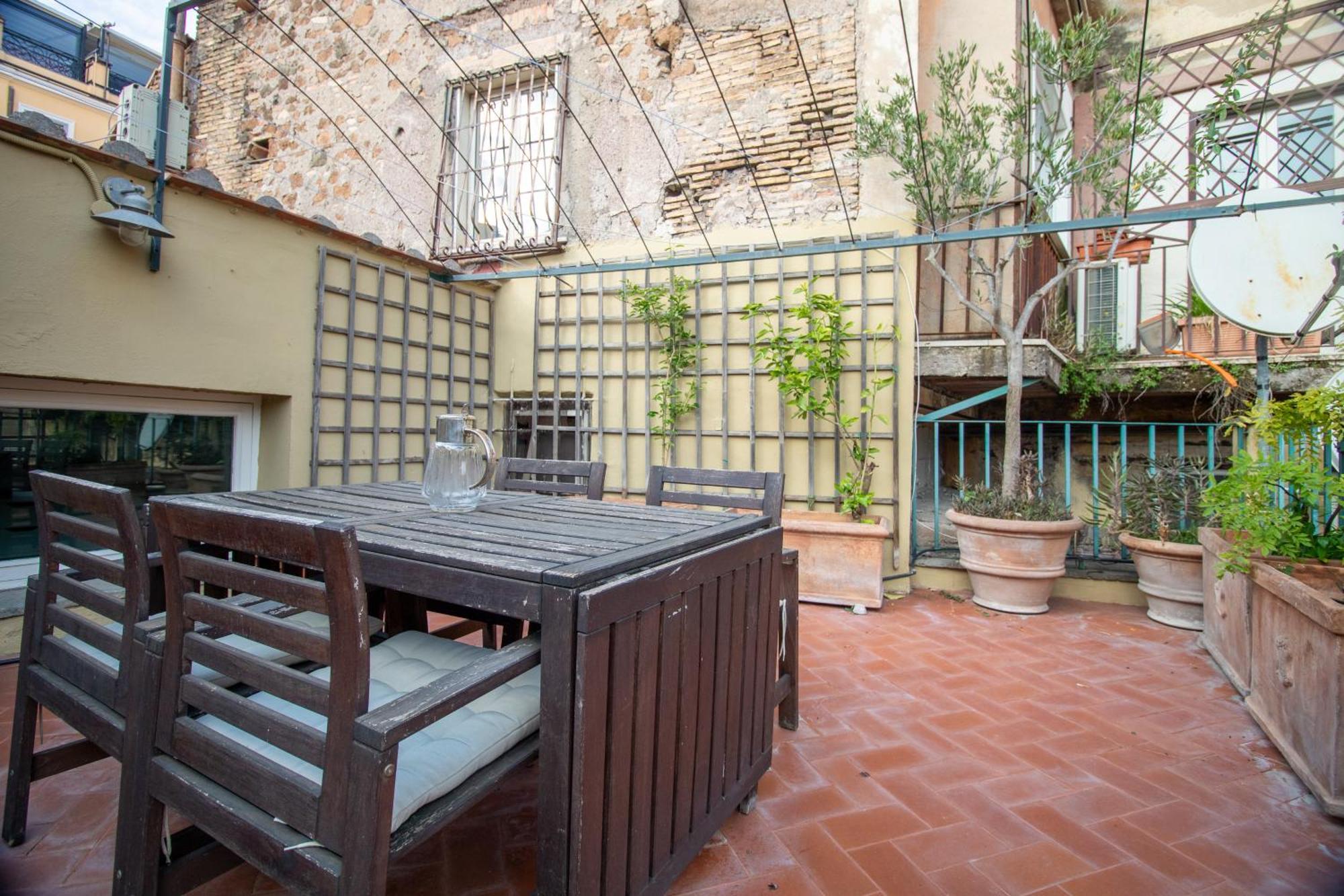 Apartment Attico Minerva Con Due Terrazze Rom